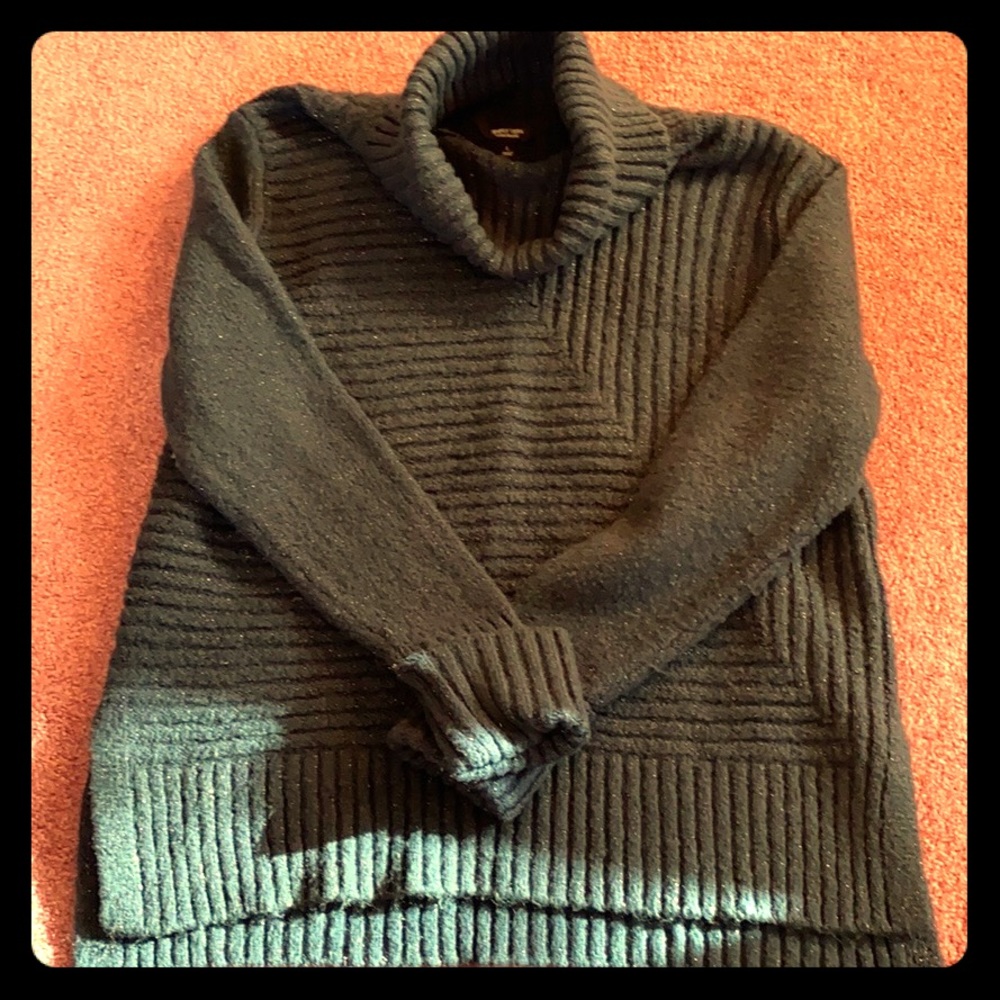 Woman’s Long Simply Vera sweater